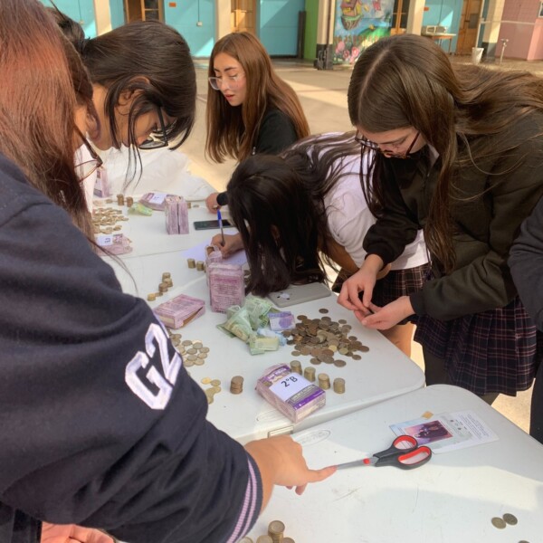 Hoy se realizó el segundo encuentro de las delegadas de Pastoral, y su objetivo fue la caridad.“La caridad sea en adelante la única forma de toda nuestra conducta... que ella resplandezca en sus rostros, brille en sus ojos, brote de sus labios, se muestre en sus palabras y en todos los sitios” Madre Paulina.